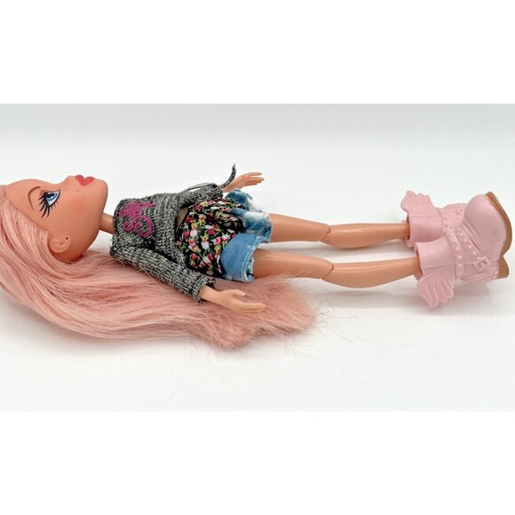 Bratz Cloe Doll Selfie Snaps Reboot 2015 MGA Entertainment pink hair - Picture 10 of 15